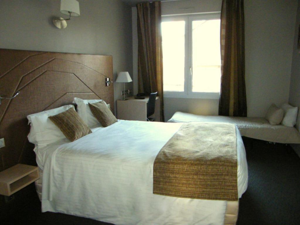 Cit'Hotel Saint-Pierre Viré エクステリア 写真